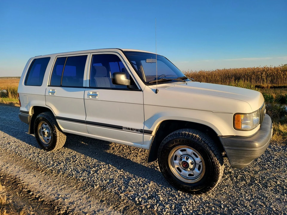 1994 Isuzu Trooper - Image 11 of 31