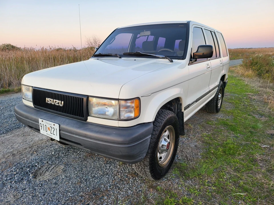 1994 Isuzu Trooper - Image 4 of 31