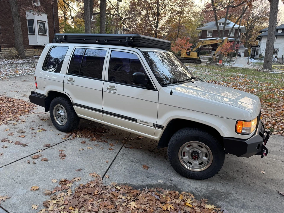 1994 Isuzu Trooper - Image 8 of 31