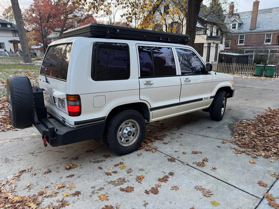 1994 Isuzu Trooper - Image 7 of 31