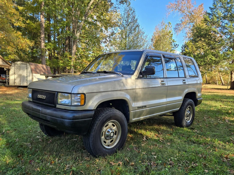 1994 Isuzu Trooper - Image 5 of 31