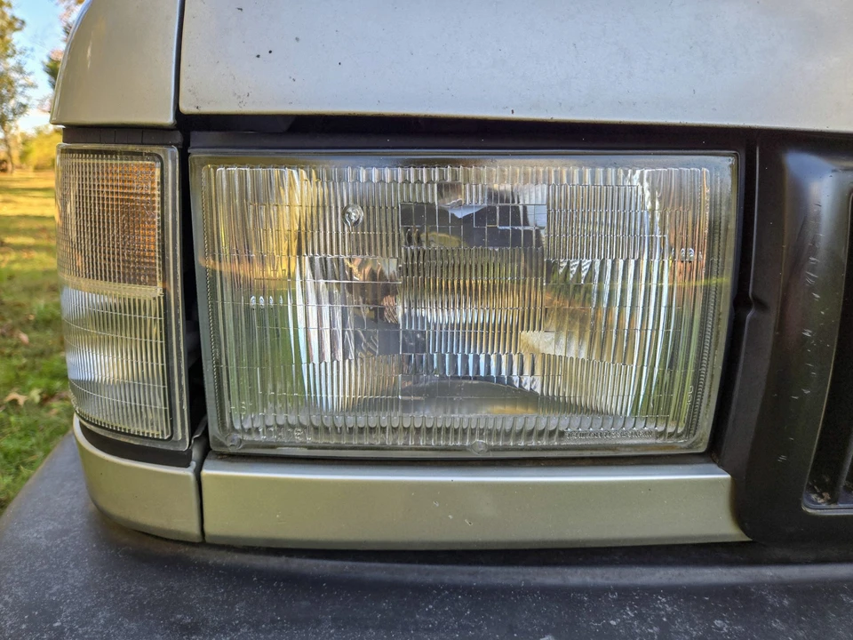 1994 Isuzu Trooper - Image 28 of 31
