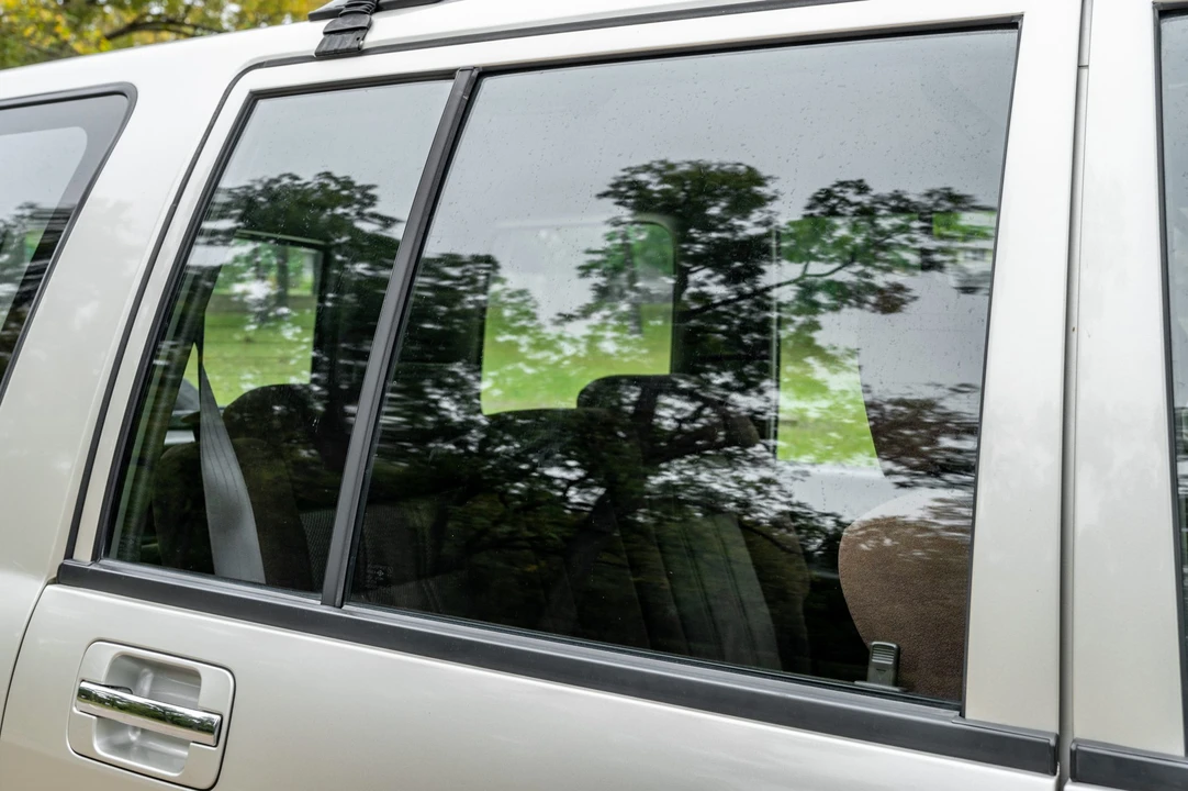 1994 Isuzu Trooper - Image 24 of 31