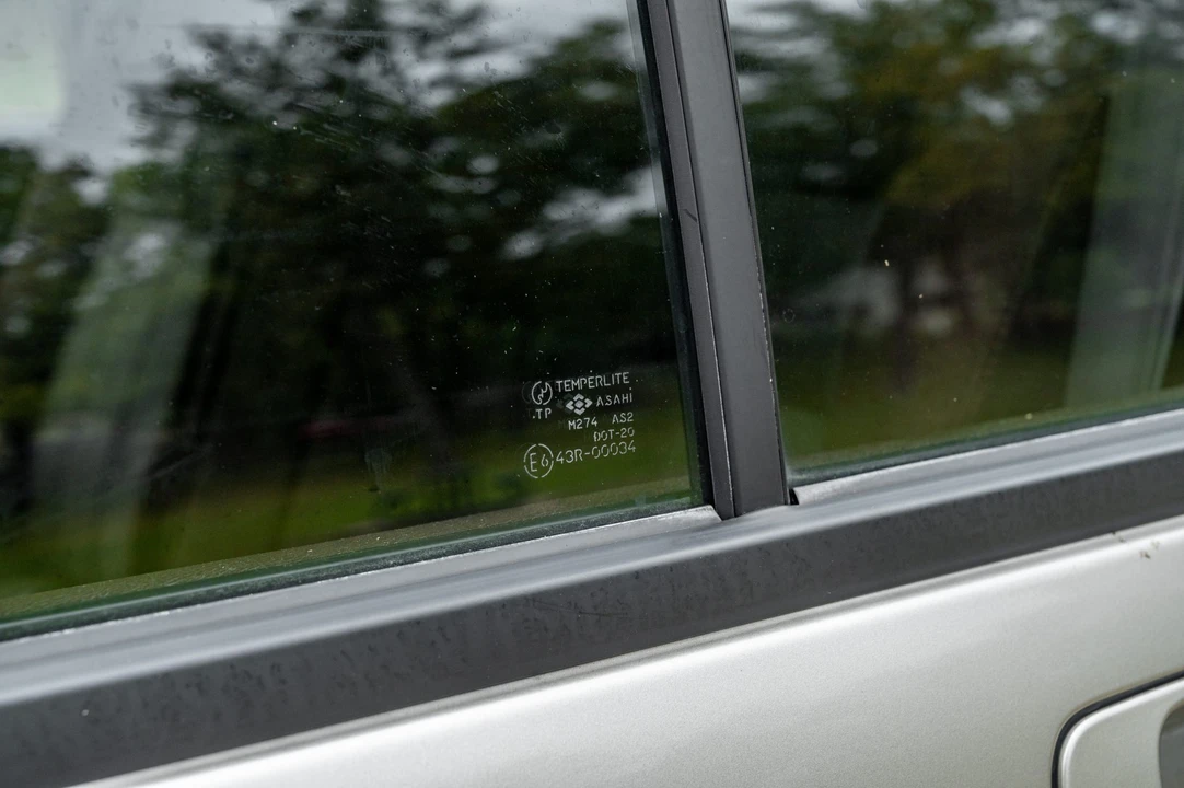 1994 Isuzu Trooper - Image 25 of 31