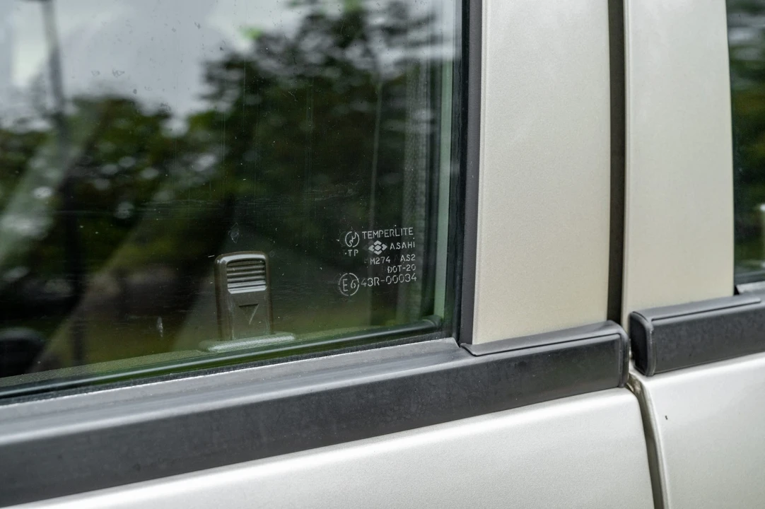 1994 Isuzu Trooper - Image 22 of 31