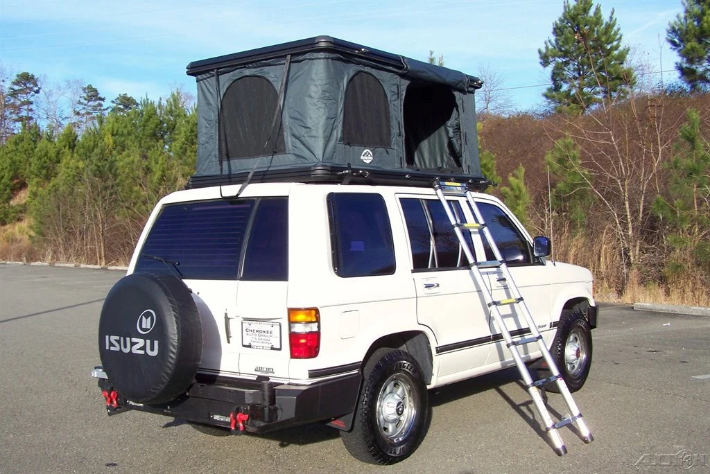 1994 Isuzu Trooper - Image 2 of 21