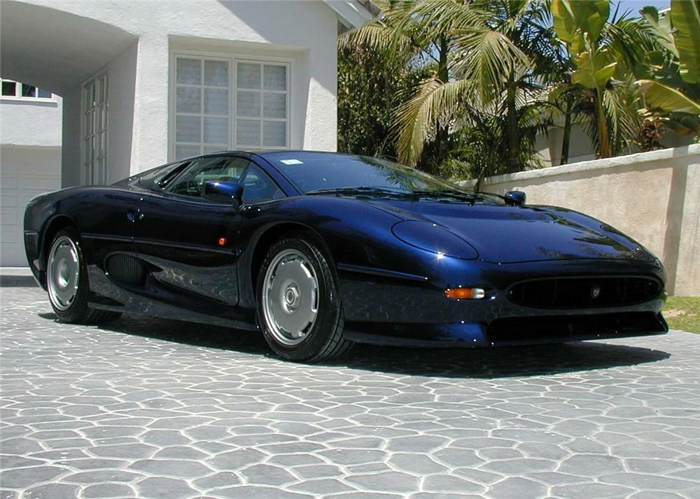 1994 Jaguar XJ220 - Image 2 of 5
