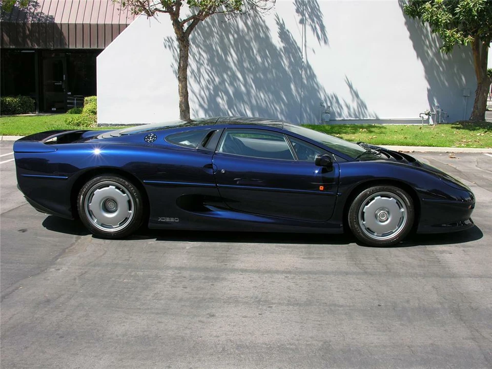 1994 Jaguar XJ220 - Image 5 of 5
