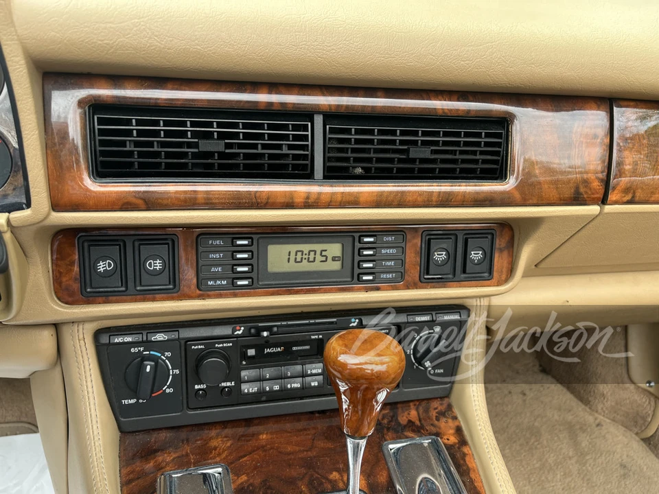 1994 Jaguar XJS Convertible - Image 11 of 31