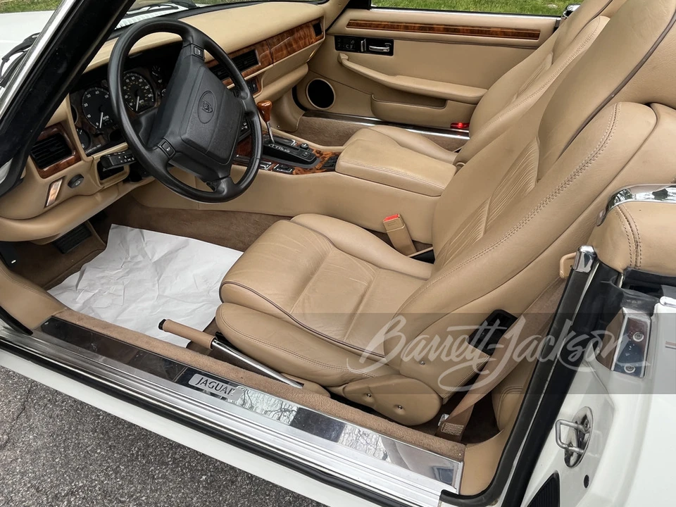 1994 Jaguar XJS Convertible - Image 9 of 31