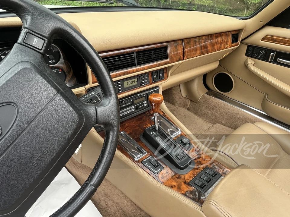1994 Jaguar XJS Convertible - Image 10 of 31