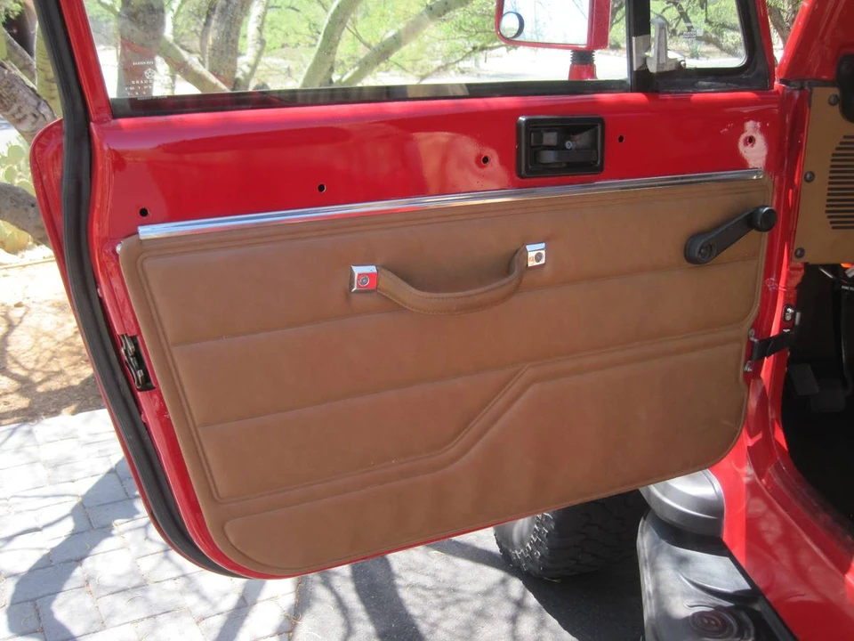 1994 Jeep YJ Wrangler - Image 10 of 14