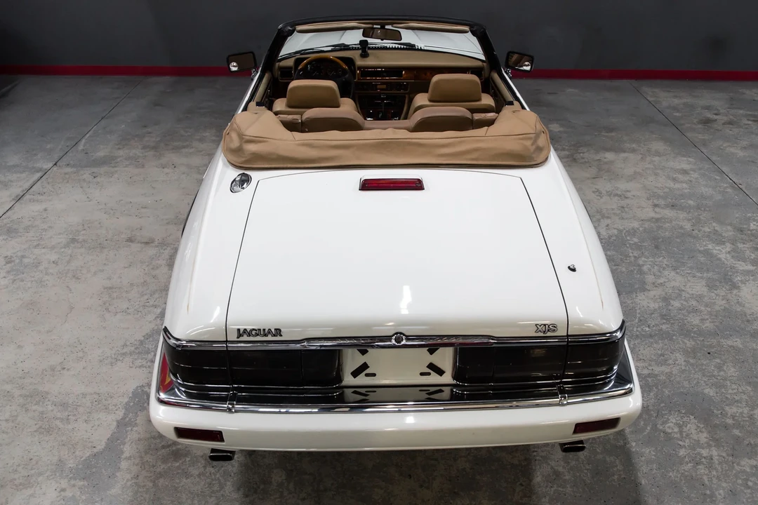 1994 Jaguar XJS Convertible - Image 8 of 31