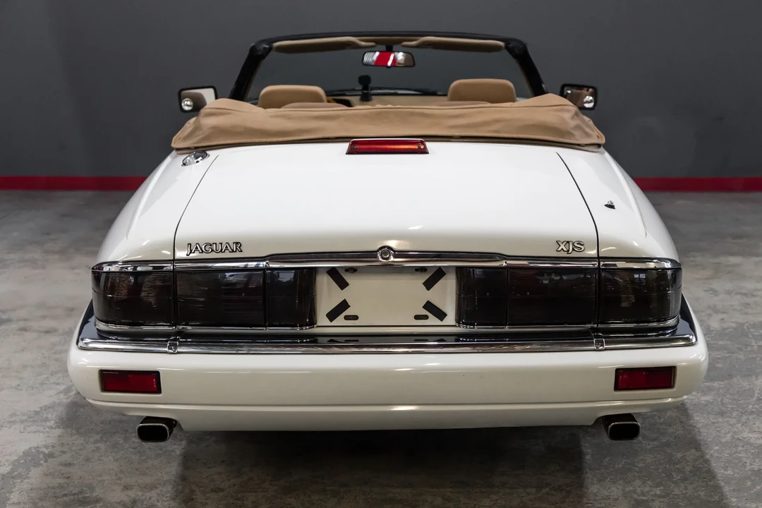 1994 Jaguar XJS Convertible - Image 7 of 31