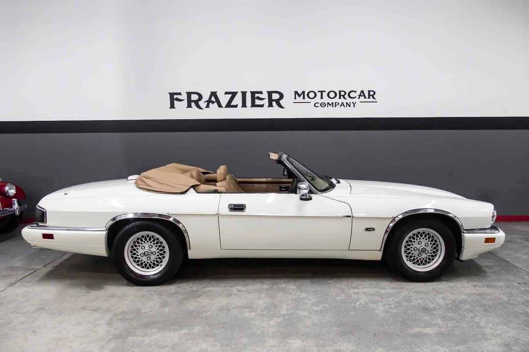 1994 Jaguar XJS Convertible - Image 11 of 31