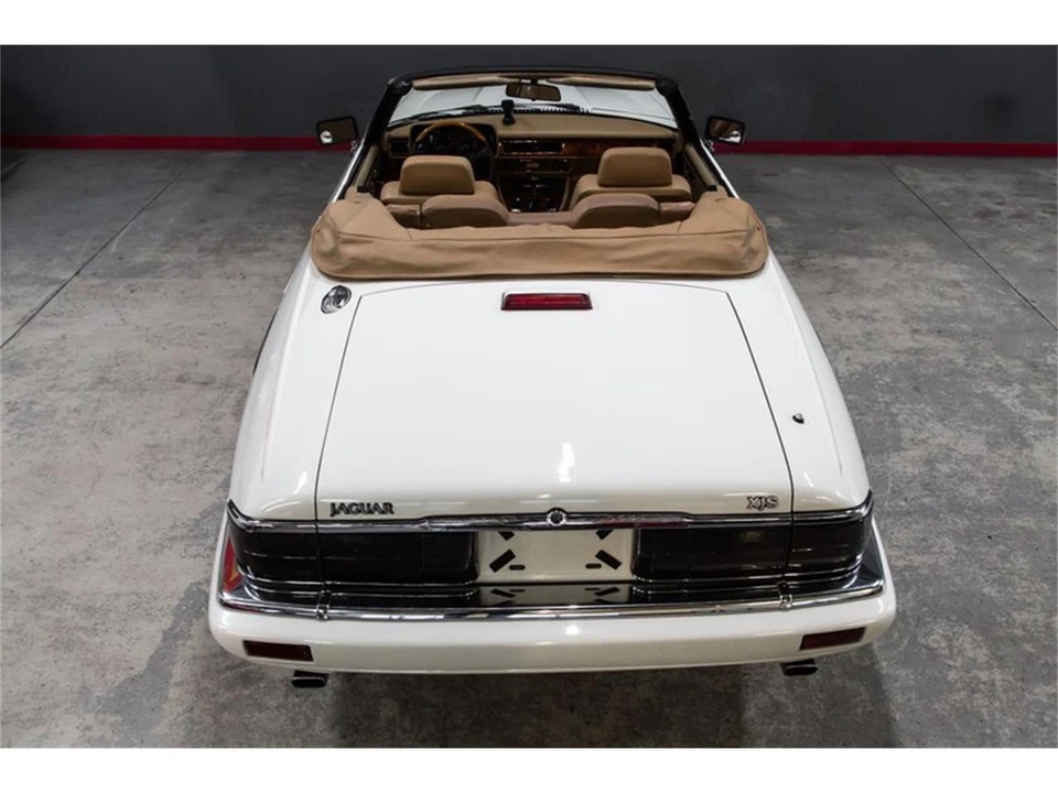 1994 Jaguar XJS Convertible - Image 8 of 31