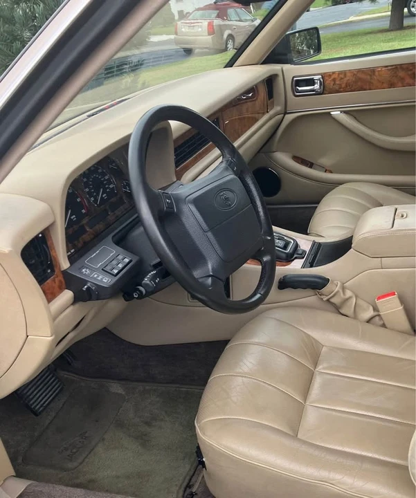 1994 Jaguar X300 XJ - Image 10 of 10