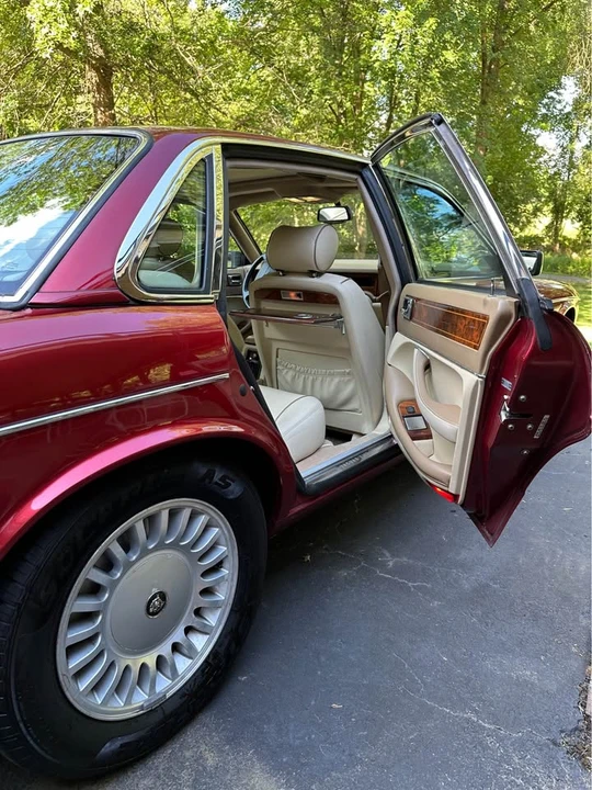 1994 Jaguar XJ40 XJ - Image 9 of 10