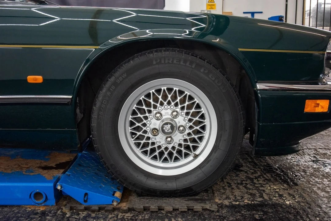 1994 Jaguar XJS Facelift AJ-16 - Image 29 of 30