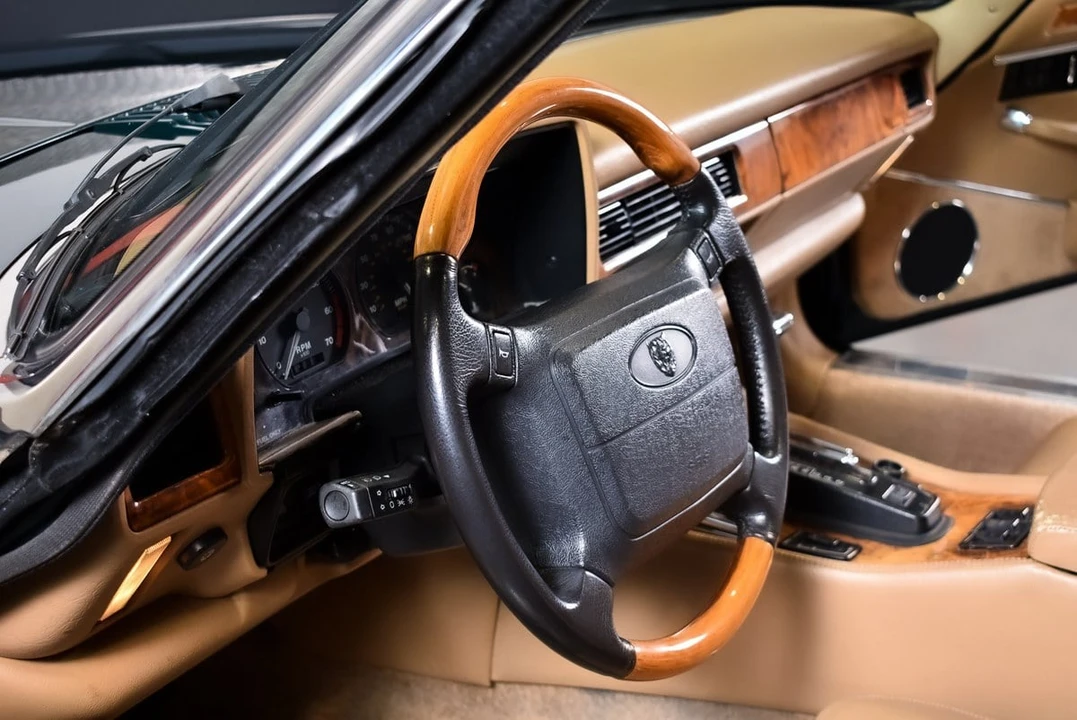 1994 Jaguar XJS Facelift AJ-16 - Image 24 of 30