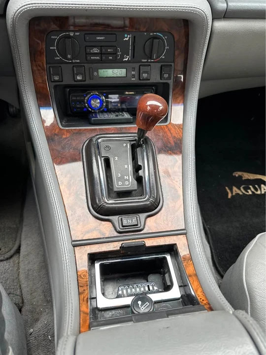 1994 Jaguar XJ40 XJ - Image 16 of 19