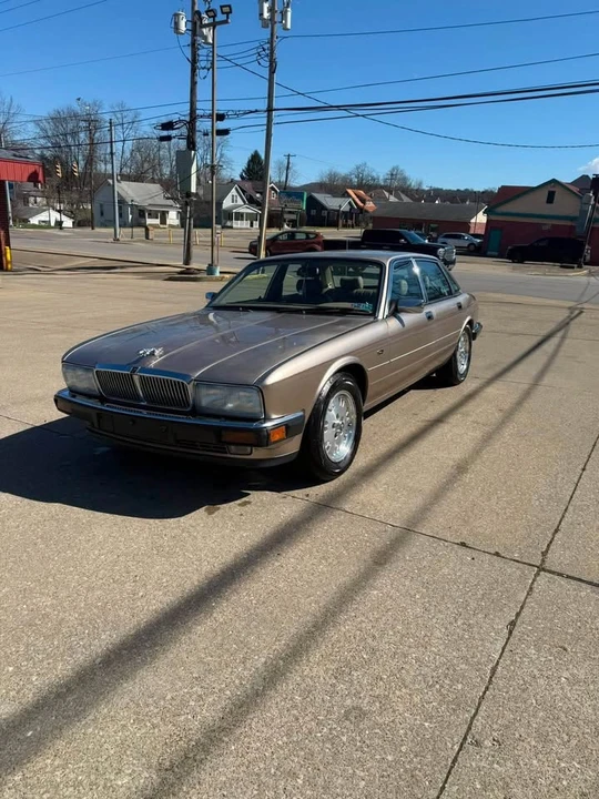 1994 Jaguar XJ40 XJ - Image 2 of 4
