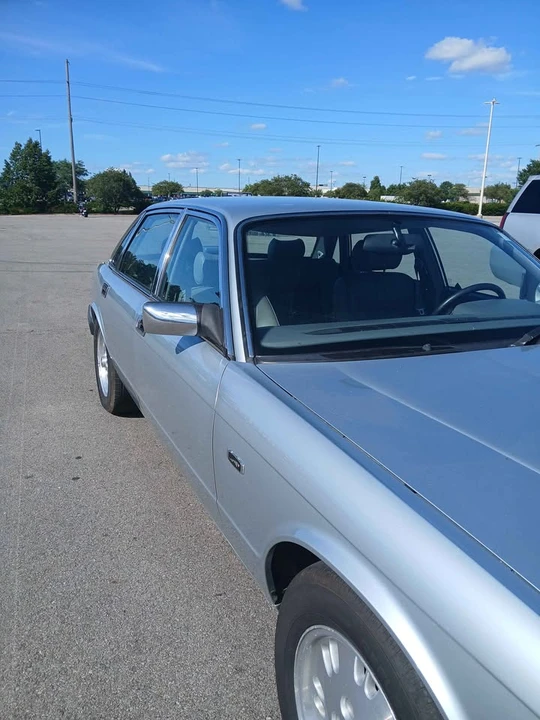 1994 Jaguar XJ40 XJ - Image 2 of 4