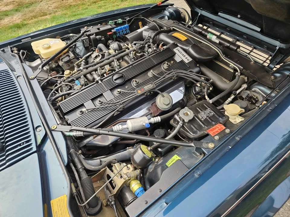 1994 Jaguar XJS Convertible - Image 9 of 10