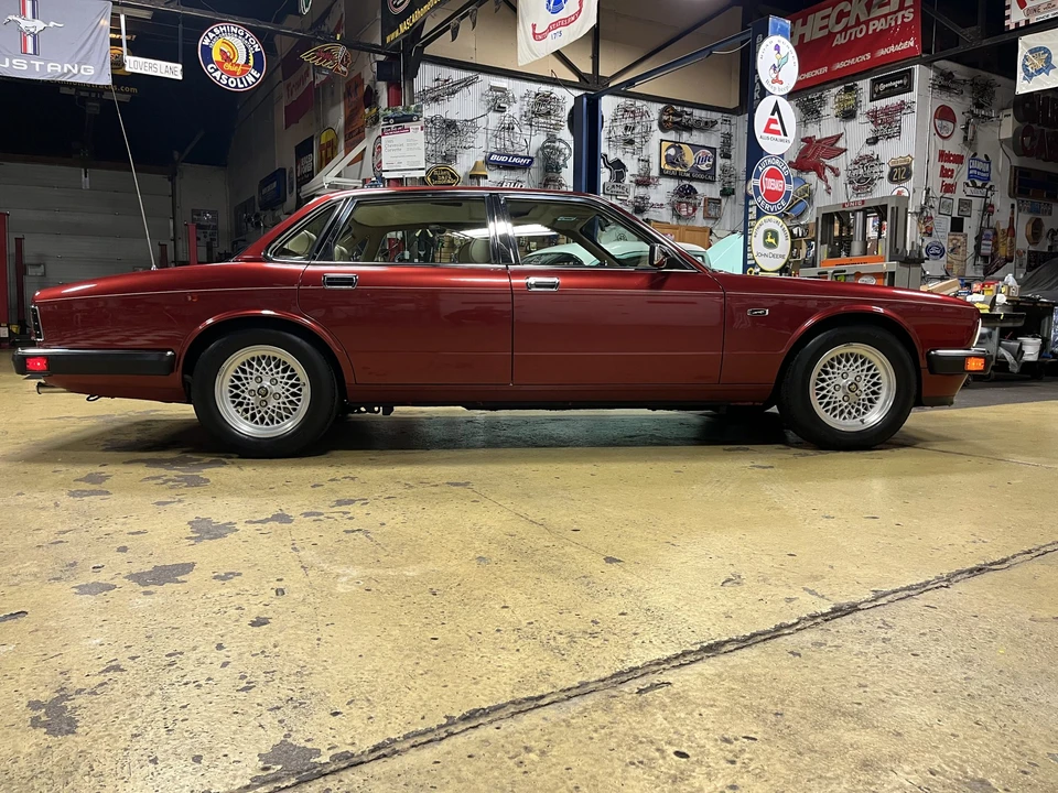1994 Jaguar XJ40 XJ - Image 9 of 31