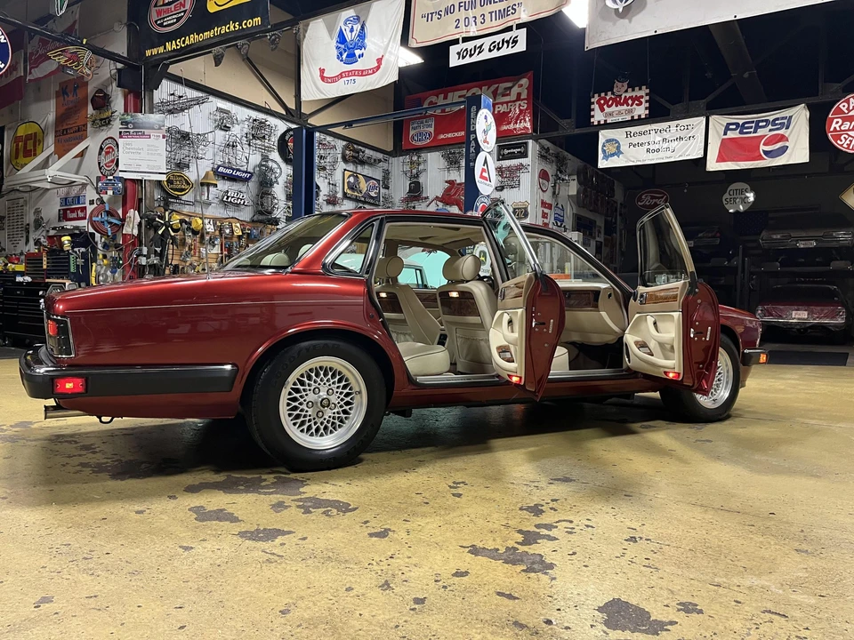 1994 Jaguar XJ40 XJ - Image 19 of 31
