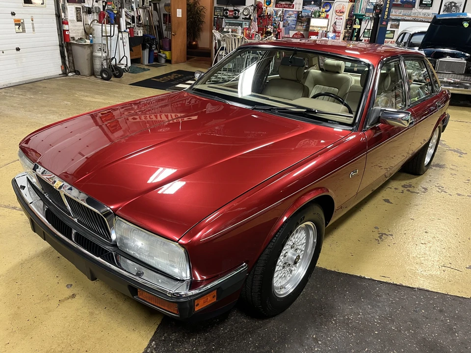 1994 Jaguar XJ40 XJ - Image 2 of 31