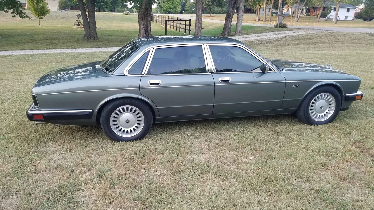 1994 Jaguar XJ Series 4 - Image 14 of 31