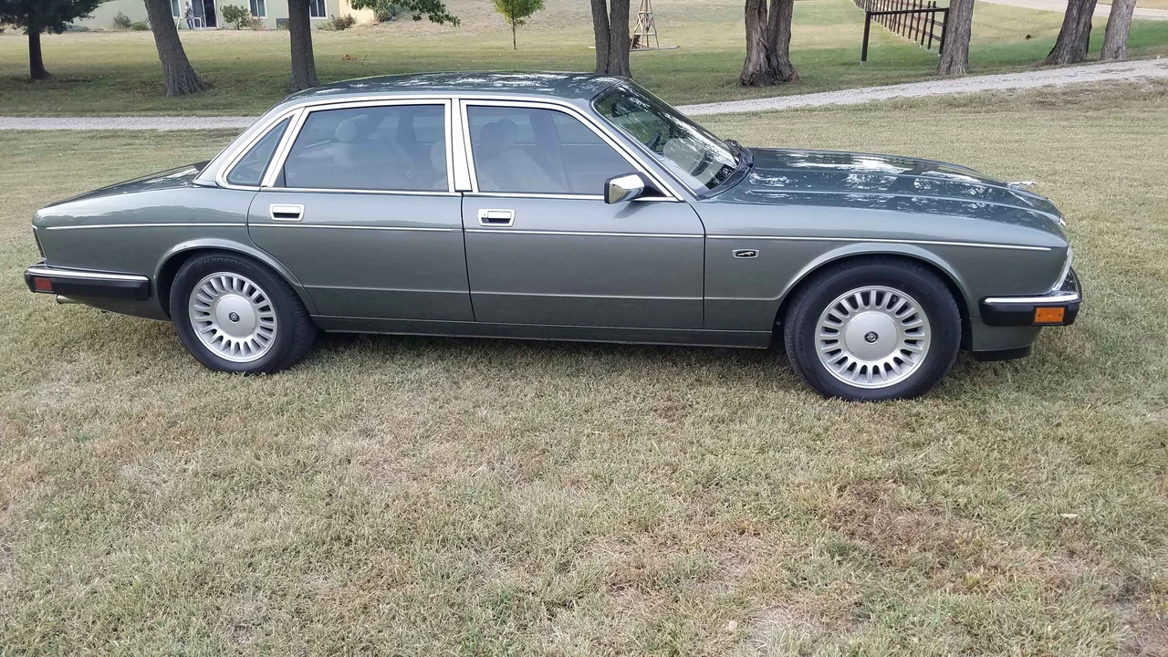 1994 Jaguar XJ Series 4 - Image 10 of 31