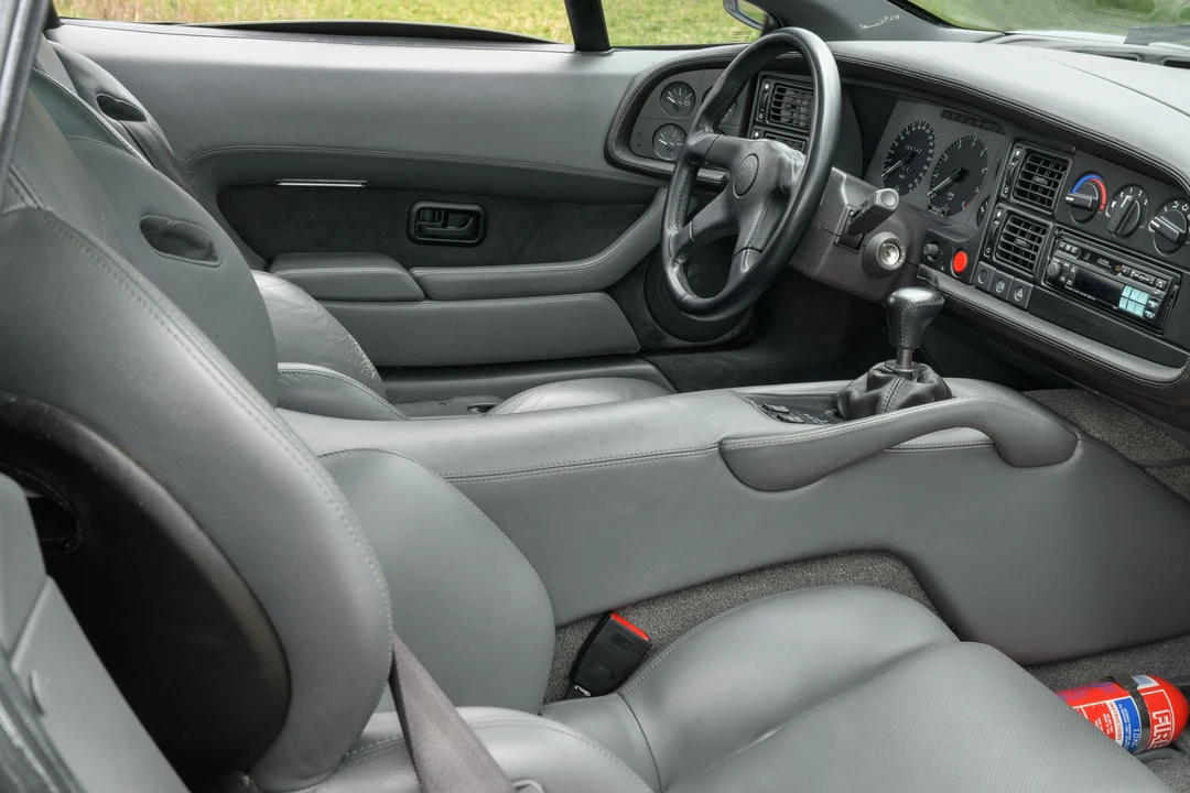 1994 Jaguar XJ220 - Image 19 of 31