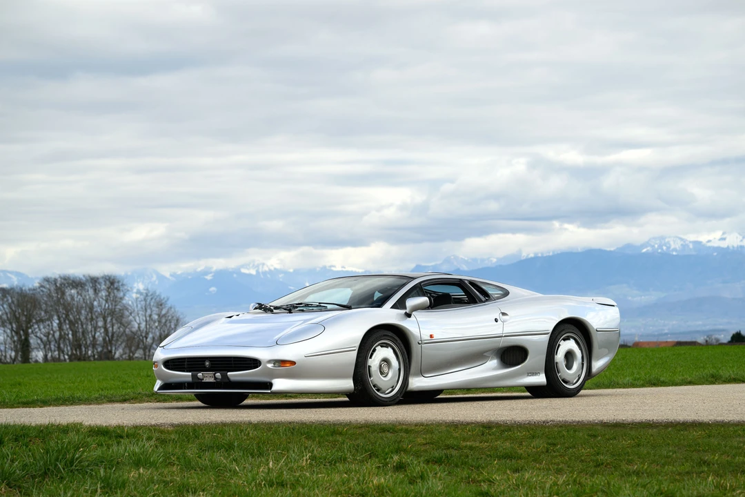 1994 Jaguar XJ220 - Image 4 of 31
