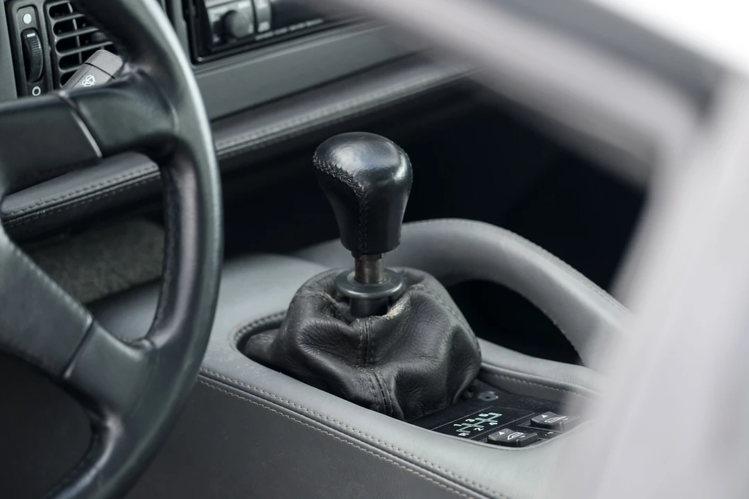 1994 Jaguar XJ220 - Image 30 of 31