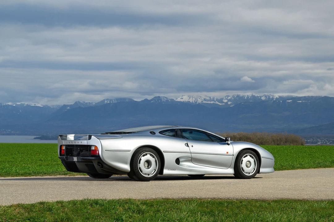 1994 Jaguar XJ220 - Image 7 of 31