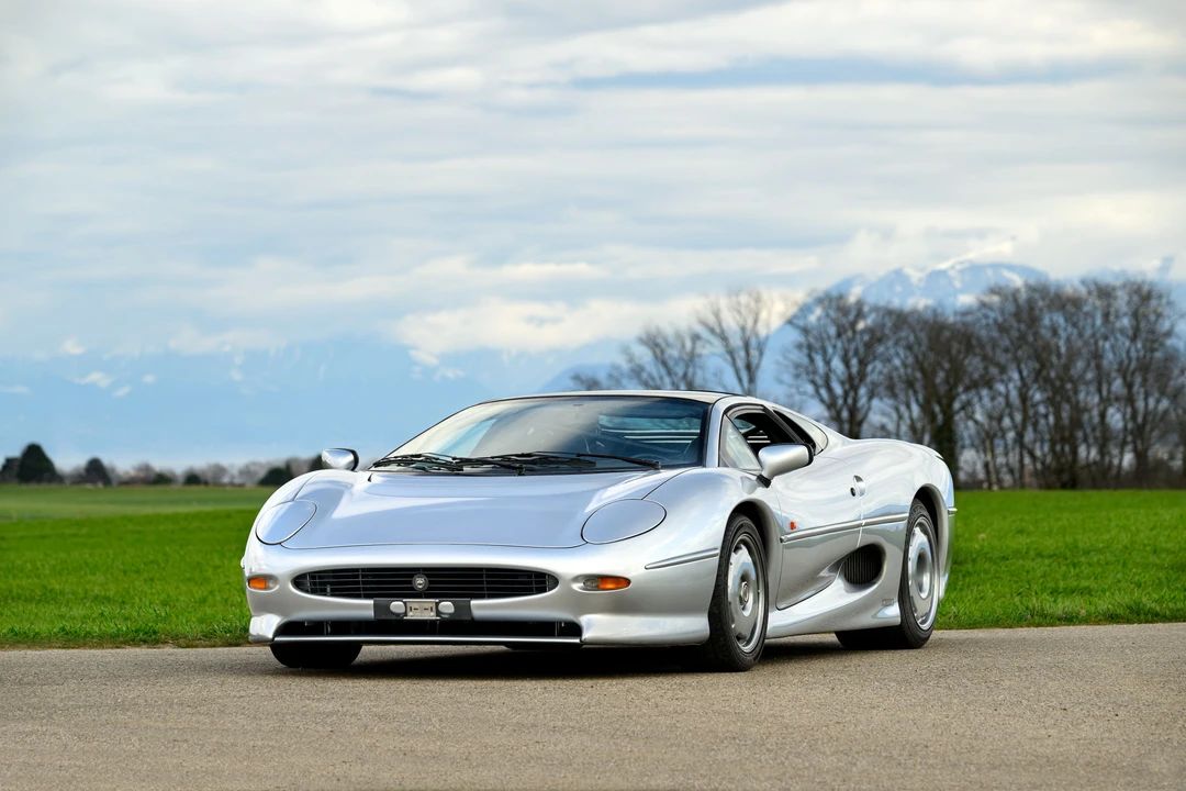 1994 Jaguar XJ220 - Image 5 of 31