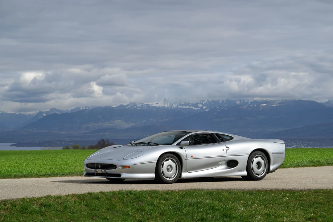 1994 Jaguar XJ220 - Image 3 of 31