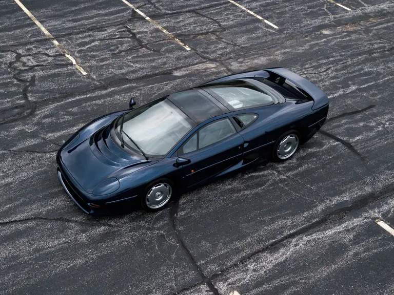 1994 Jaguar XJ220 - Image 11 of 31