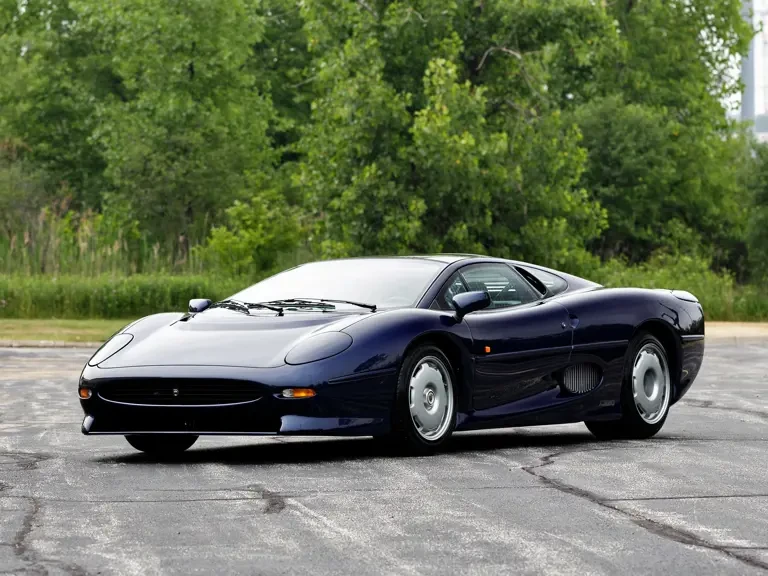 1994 Jaguar XJ220 - Image 2 of 31