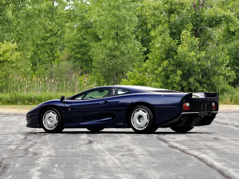 1994 Jaguar XJ220 - Image 26 of 31