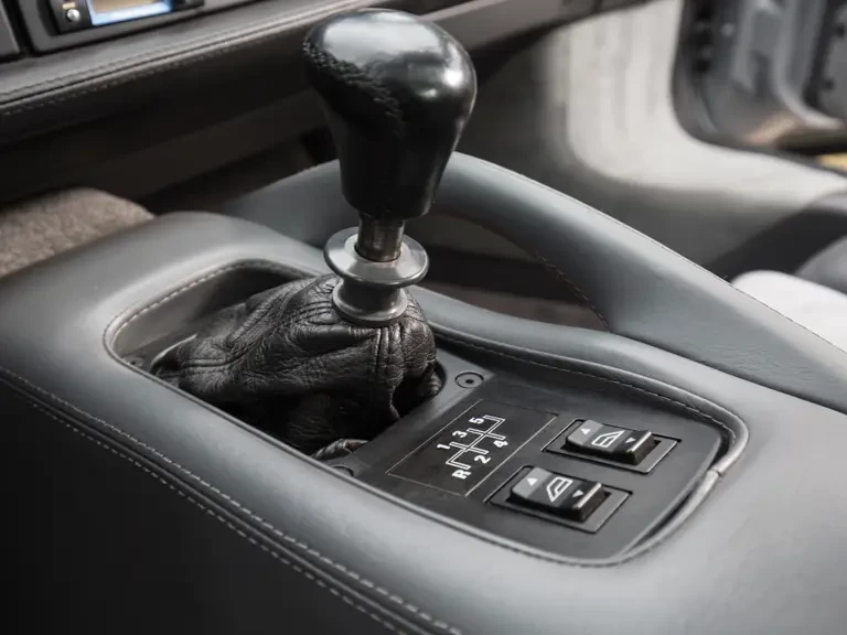 1994 Jaguar XJ220 - Image 18 of 30