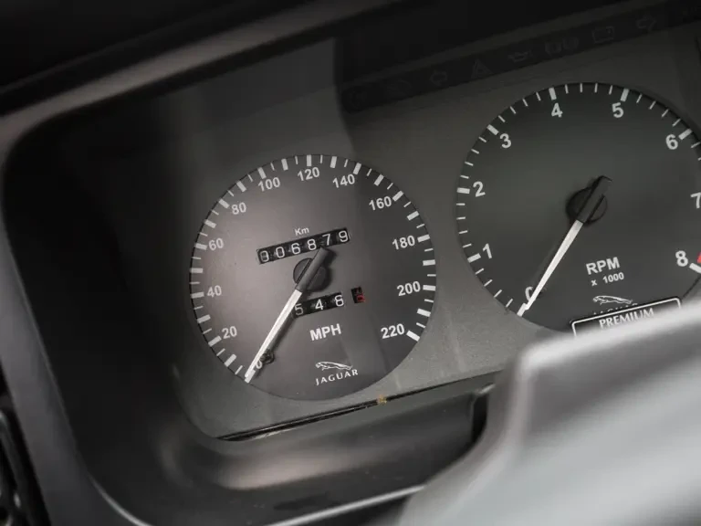 1994 Jaguar XJ220 - Image 19 of 30