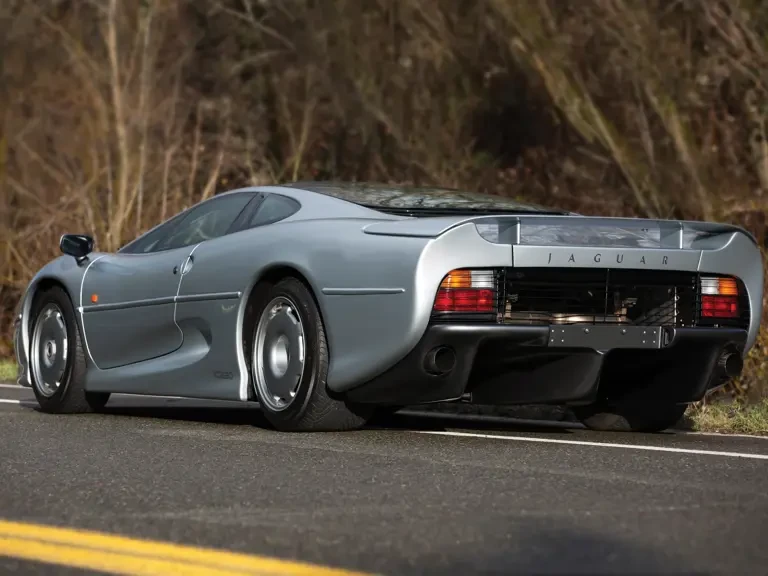 1994 Jaguar XJ220 - Image 3 of 30