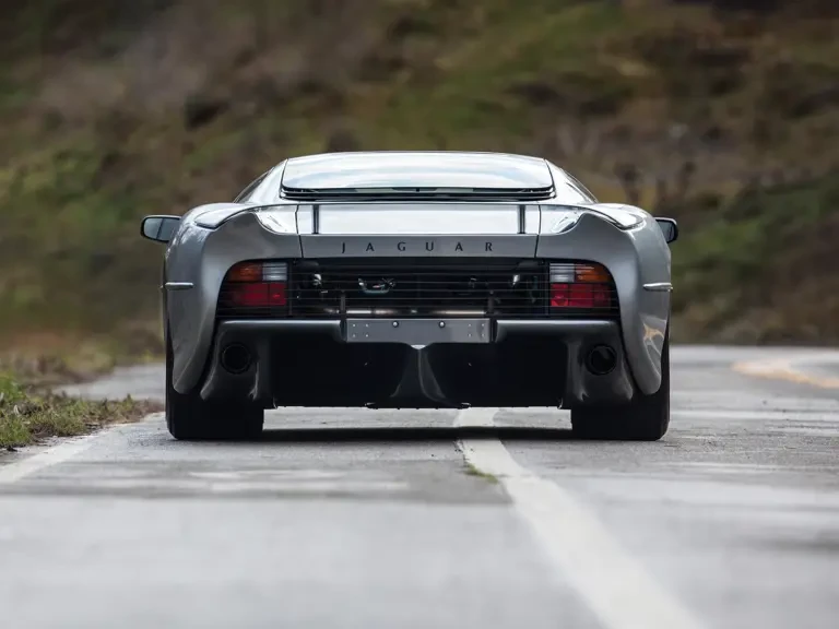 1994 Jaguar XJ220 - Image 16 of 30