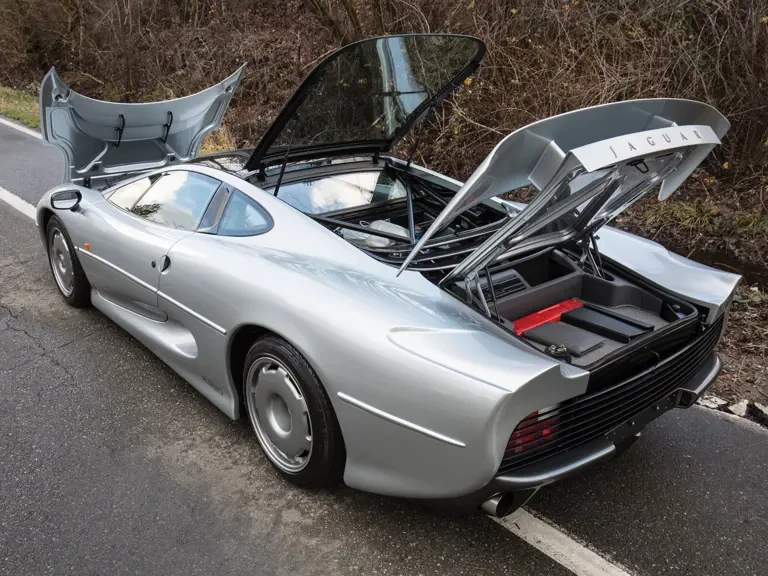 1994 Jaguar XJ220 - Image 29 of 30