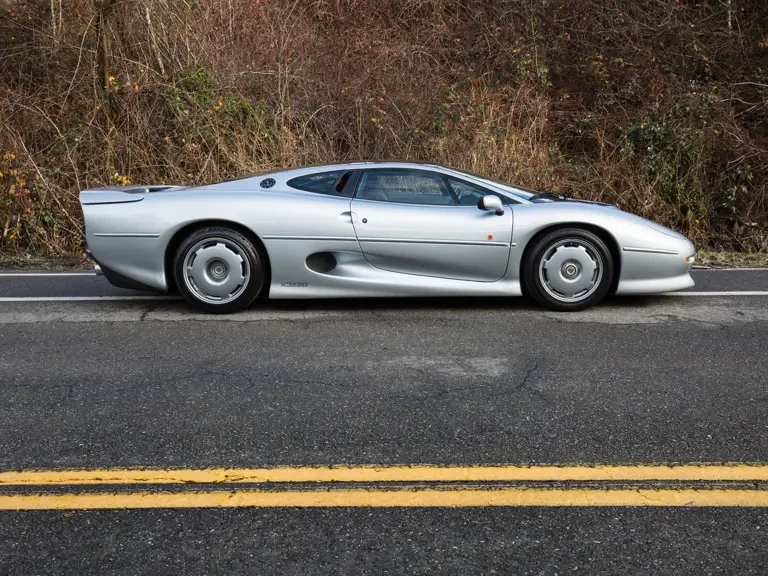 1994 Jaguar XJ220 - Image 6 of 30