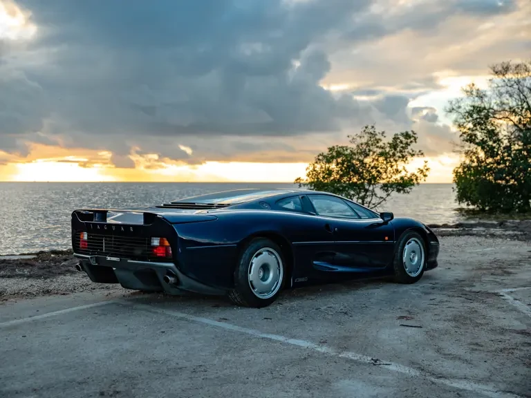 1994 Jaguar XJ220 - Image 11 of 31