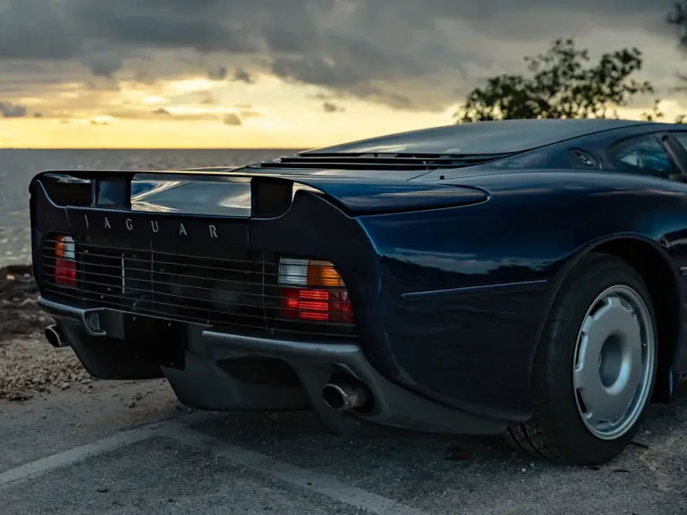 1994 Jaguar XJ220 - Image 21 of 31